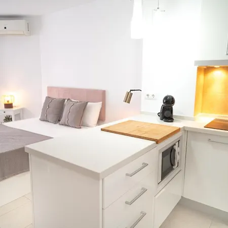 Sun By 10tosea Apartmán