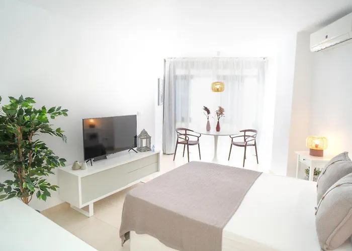 Apartment Sun By 10tosea *