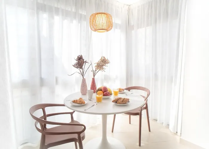 Sun By 10tosea Apartment