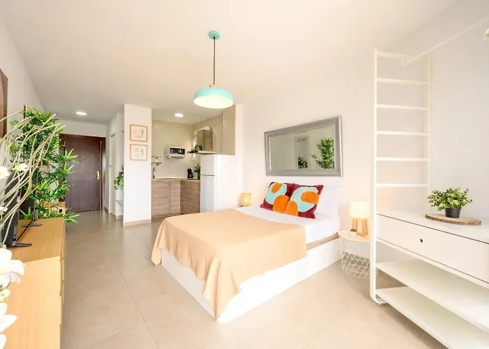 Apartment Sun By 10tosea